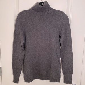 GAP Stretch Turtleneck, dark gray, size small.